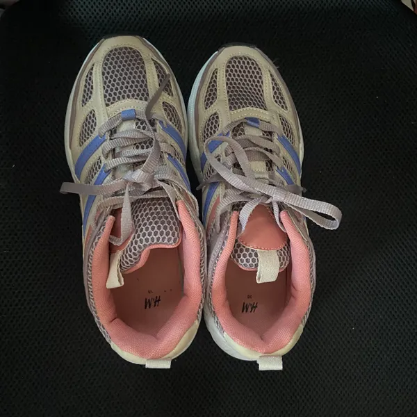H&M Sneakers - Image 3