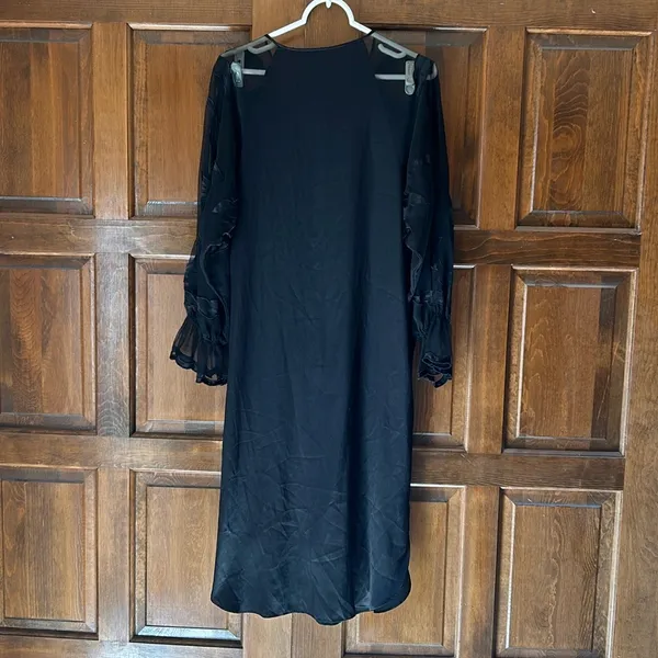 Vtg Natori Black Satin‎ Lounger Gown Sheer Floral Lace Sleeves Small S7207G 90s - Image 7