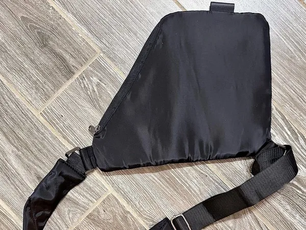 Black Slim Travel Anti-theft Crossbody Sling money and valuables Bag NWOT - Image 3