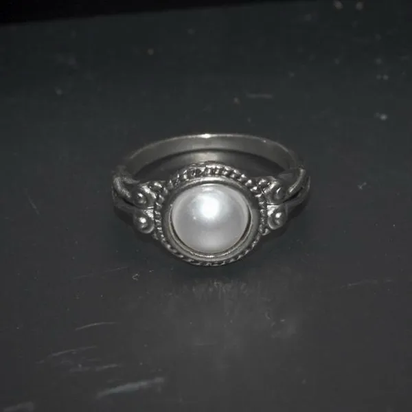 Faux Round Pearl Ring Silver - Image 2