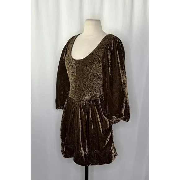 NWT!! FREE PEOPLE Farrier Velvet Mini Dress Smocked Solid Brown Bear Mini Medium - Image 6