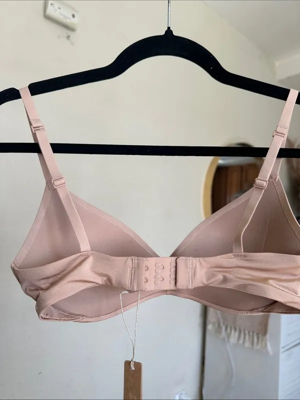 NWT SKIMS Wireless Form Push-Up Plunge Bra BR-WRL-1891Clay Size 32C‎ - Image 7