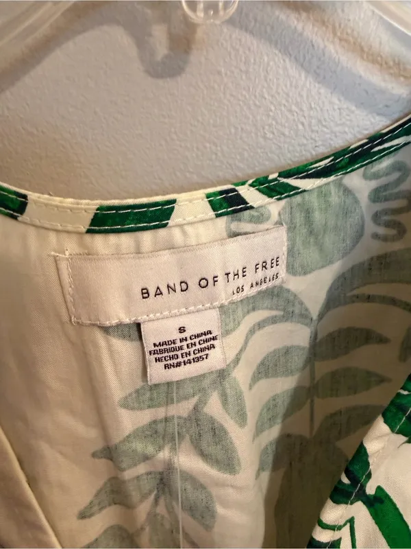 Band of The Free Floral Smocked Top - Image 4