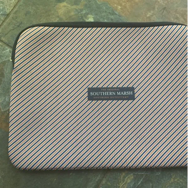 Southern Marsh 13" Laptop Sleeve - Image 3