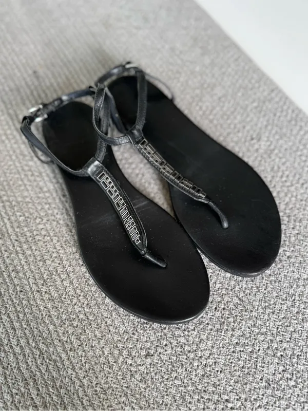 Cole Haan Black T-Strap Leather Sandals with Black Crystal Gems Sz 7 - Image 7