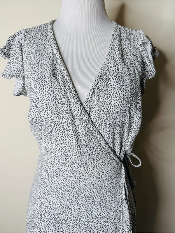 Abercrombie White and Black Print Asymmetrical Wrap Maxi Dress - Image 2