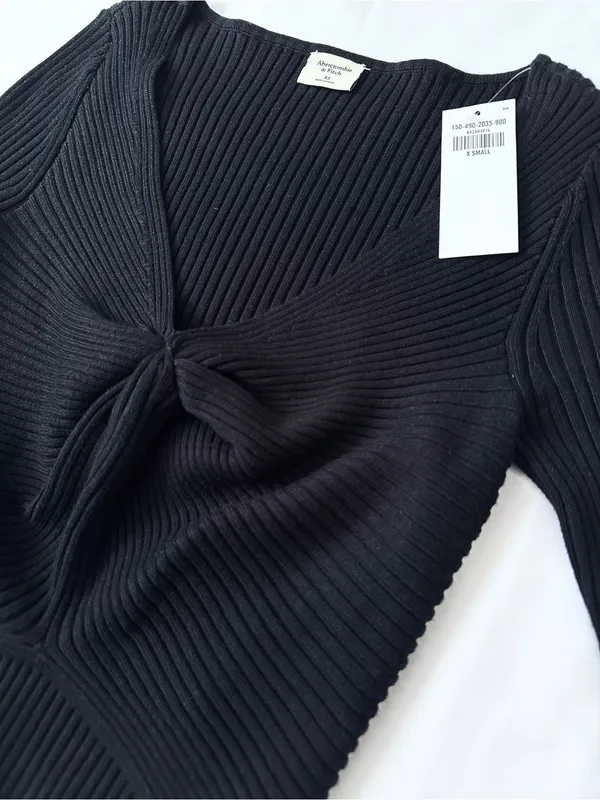 NWT Abercrombie & Fitch Twist-Front Sweater Top – Black – XS - Image 7