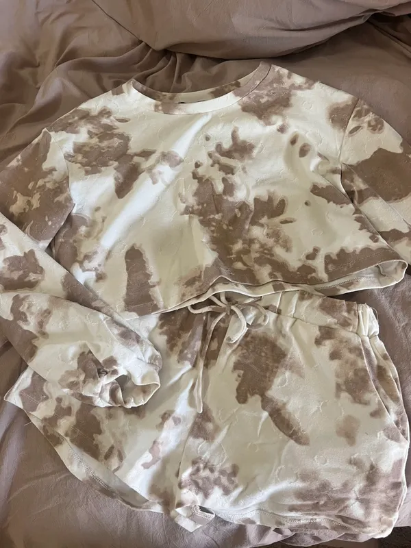 Lounge Set - Image 3