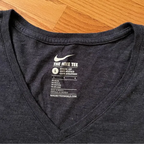 Nike NFL Patriots Shirt V Neck Short Sleeve Navy Large - Image 3