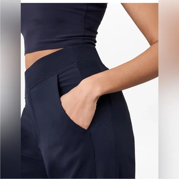 $99 Athleta Brooklyn Mid Rise Ankle Pant in navy blue 16 - Image 3