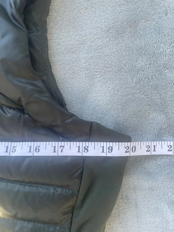 Lululemon Down For A Run II Olive Green Quilted Puffer Vest hiking run fall 12 - Image 7