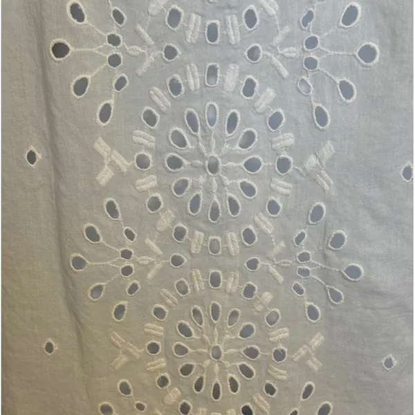 EXPRESS‎ Bright White Eyelet Puff Sleeve Floral Embroidered Blouse Top EUC Small - Image 6