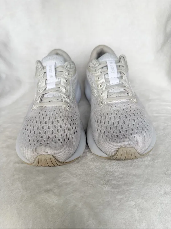 Brooks Ghost 16 Womens Size 9B White Grey Athletic Running Shoes 1204071B151 - Image 3