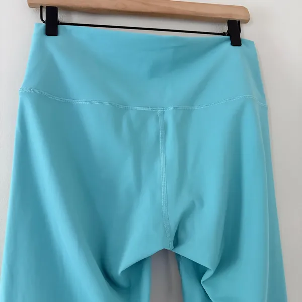 Lululemon Wunder Train HR Crop 23 High Rise Everlux Leggings Size 12 - Image 4