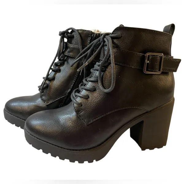 MADDEN GIRL Alexandra Black High Heeled Lace Up Combat Moto Boot NIB - Size 6 - Image 2