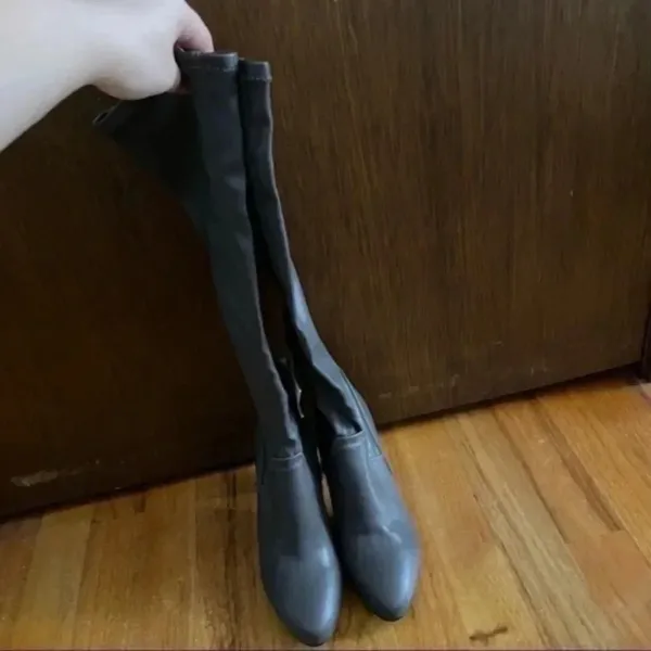 Franco Sarto gray heeled boots Size 5 NWOT - Image 3