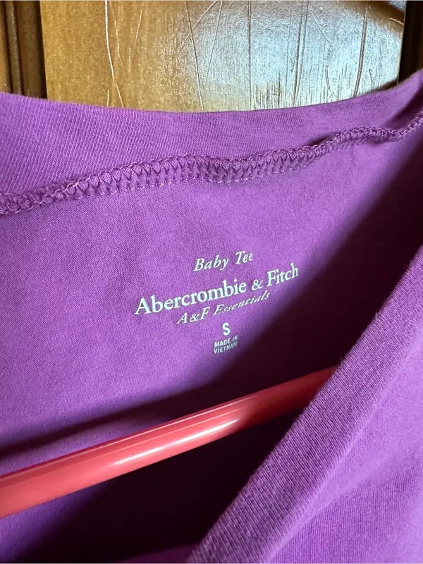 Abercrombie & Fitch Purple Crewneck Crop Tee - Image 2