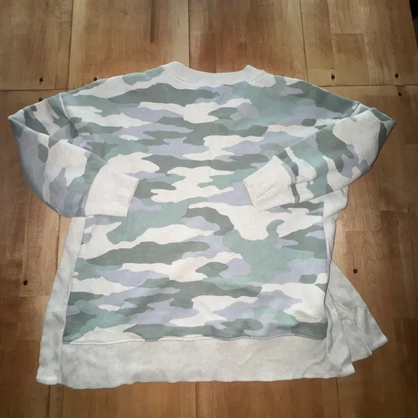 Aerie‎ Womens Oversized Camo Sweatshirt Green Grey Camouflage Side Slit Large - Image 5