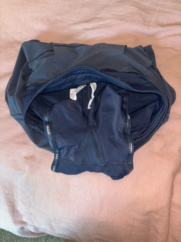 Navy Lululemon skirt size 2  - Image 4