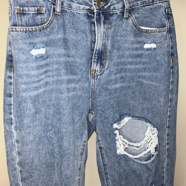 SHEIN Distressed Blue Jeans NWOT Size 8/10 Large - Image 3