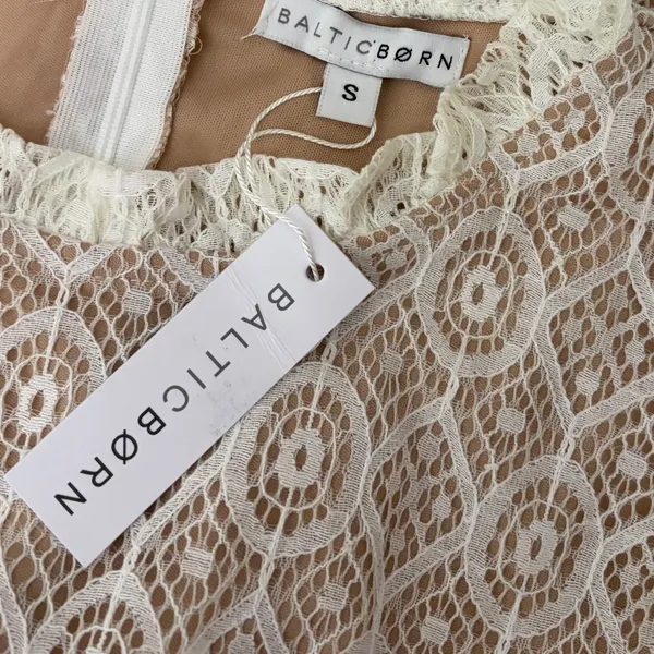 NWT BALTIC BORN Windsor Lace Midi Dress Ivory Nude Feminine Romantic Small - Image 11