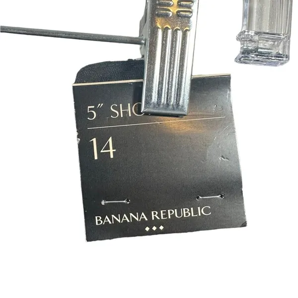 Banana Republic Navy Flower 5in‎ inseam shorts NWT size 14 - Image 4