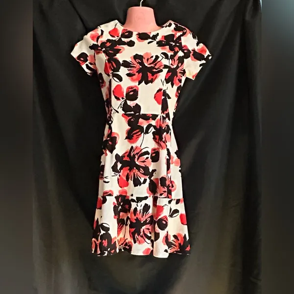 Love…Ady Women’s White Red & Black Floral Fit Flare Short Sleeve Party Dress SM - Image 14
