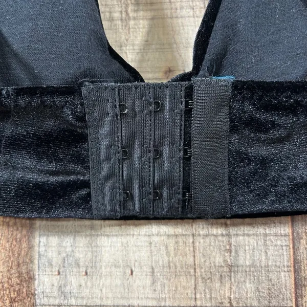 True by Rue21 Black Velvet Triangle Bralette Whimsigoth Witchy Gothic Small - Image 4