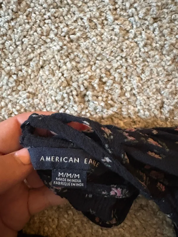 American Eagle Romper Floral - Image 4