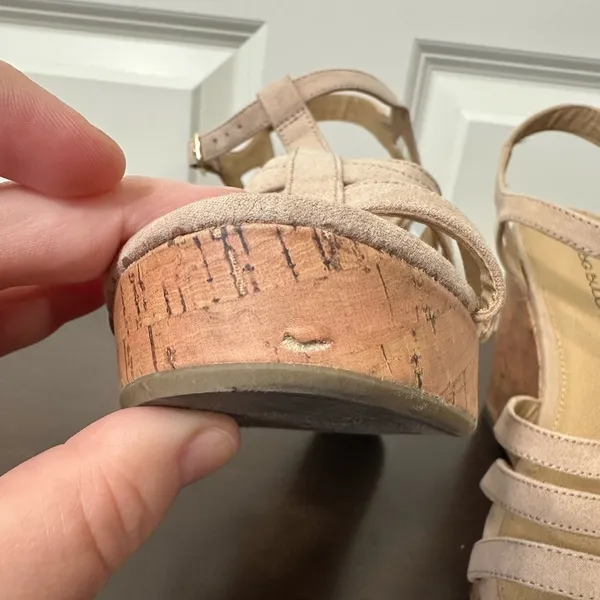 Big Buddha Wedge Strappy Heels Sandals Size 9 - Image 6