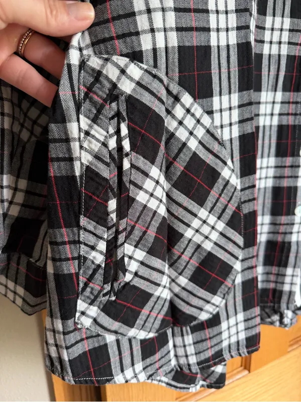 Joan Rivers Plaid Button Down Swing Shirt with Pockets Black White Red 2X - Image 3