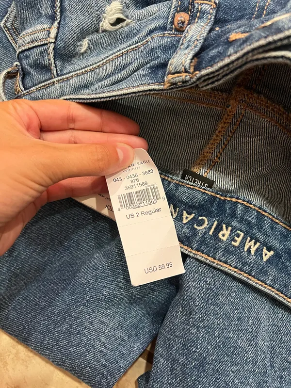 American Eagle Jeans - Image 4