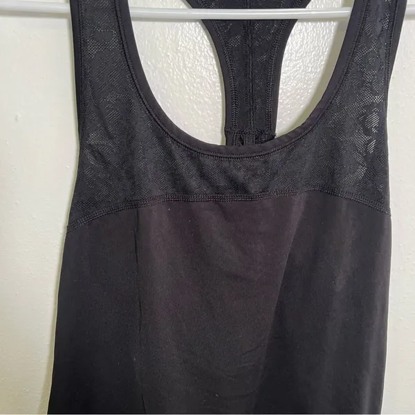 American Eagle Women's Athletic Tank Top Black Racerback‎ Lace Cut Out Stretch - Image 6