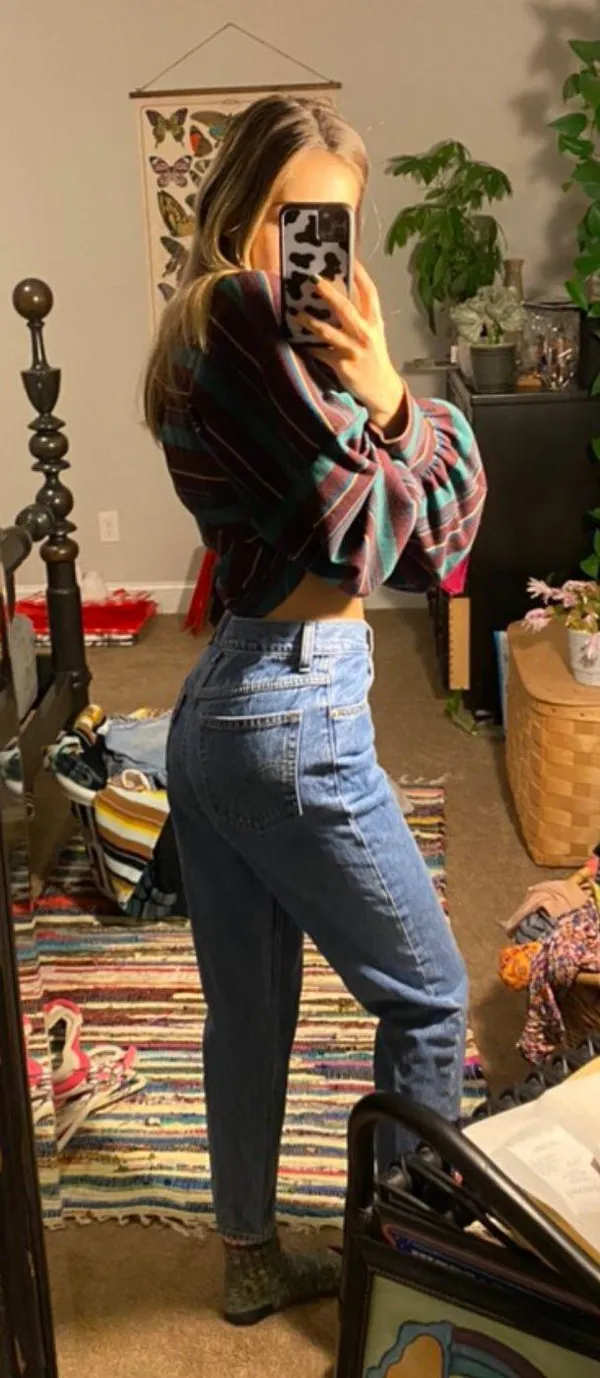 Levi's Mom Jeans - Image 8