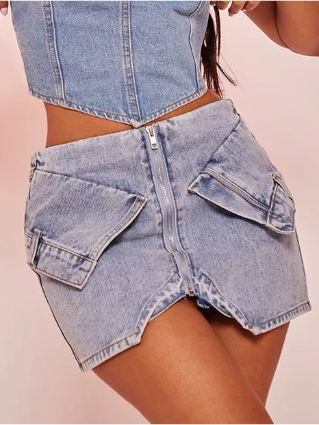 NWT PrettyLittleThing Petite Light Blue Wash Mini Pocket Front Denim Skirt Sz 2P - Image 2