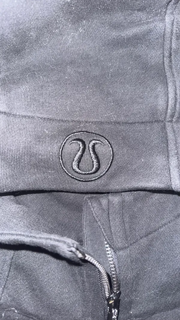 Lululemon Scuba Full-Zip - Image 2