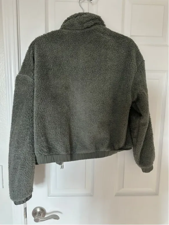 Vuori Sherpa Jacket size XS - Image 8
