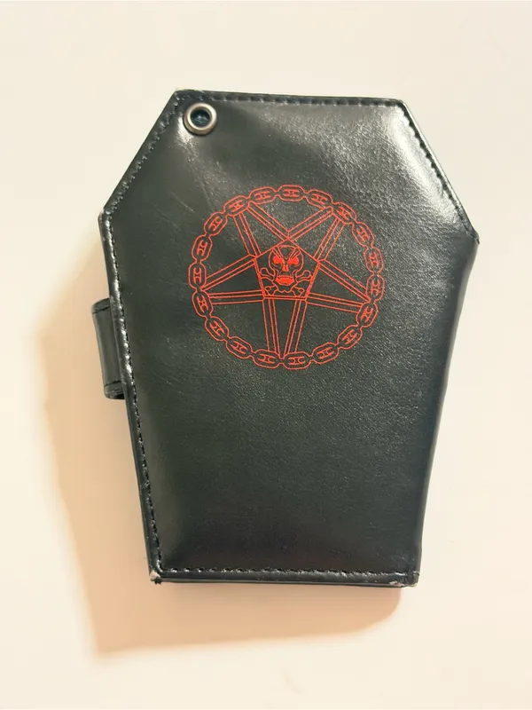 Elvira Mistress of the Dark coffin shaped fold wallet, faux leather 5.6"x4" - Image 2