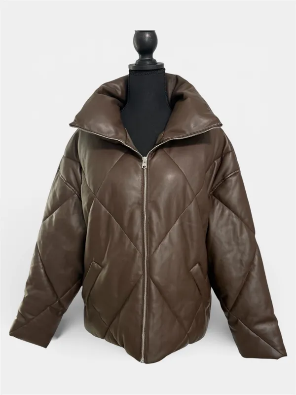 Abercrombie & Fitch Oversized Vegan Leather Diamond Puffer Sz M - Image 7