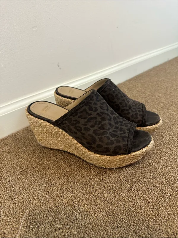 Johnston & Murphy Addy Leopard Print Wedge Mule Size 7 Women's - Image 2