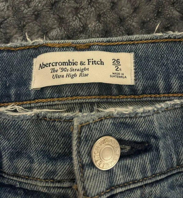 Abercrombie Jeans - Image 3