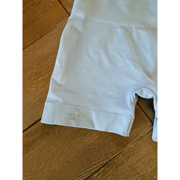 SET ACTIVE‎ SCULPTFLEX Bike Shorts Womens Light Blue Medium - Image 4