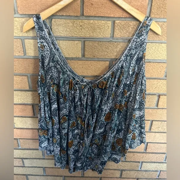 Free People Hummingbird Chloe Cold Shoulder Blouse Blue Paisley Print Size Small - Image 5