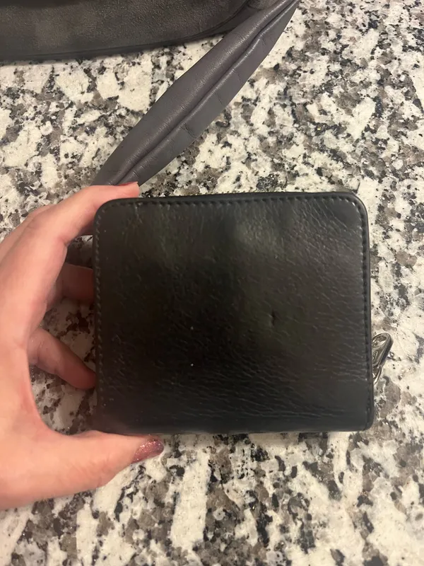 Chloé Bow Wallet  - Image 8