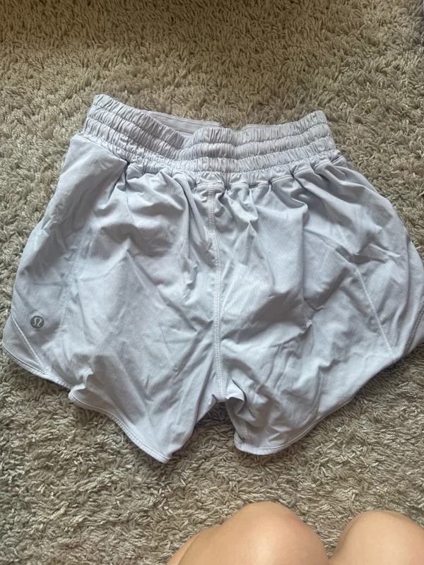 White High-Rise Lululemon Hotty Hot Shorts Lined Athletic 4 - Image 3