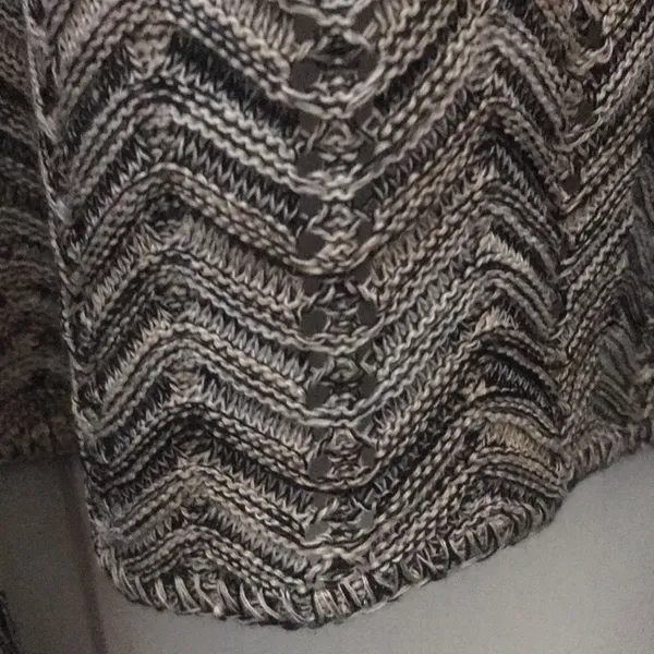 FINAL MARKDOWN Two-one-two New York cardigan sweater xl - Image 7