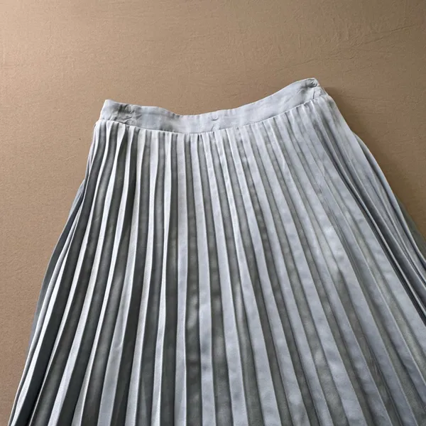 Lucy Paris Rose Metallic Pleated Midi Skirt - Image 3