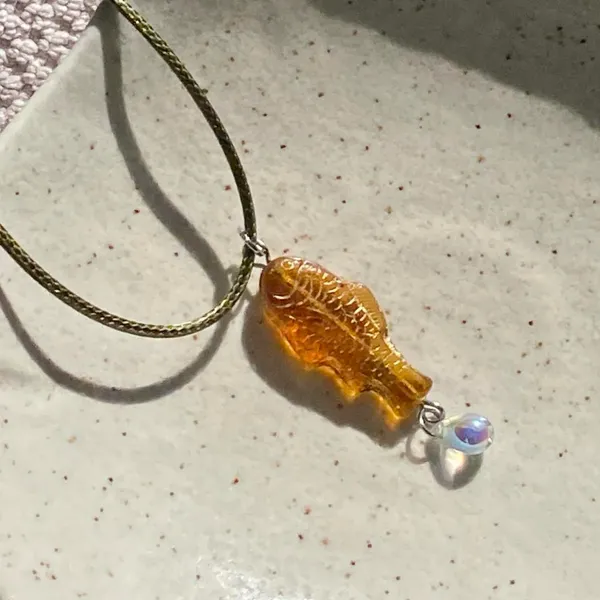 Handmade quality Czech glass amber fish boho funky necklace🌀🐟💙 - Image 3