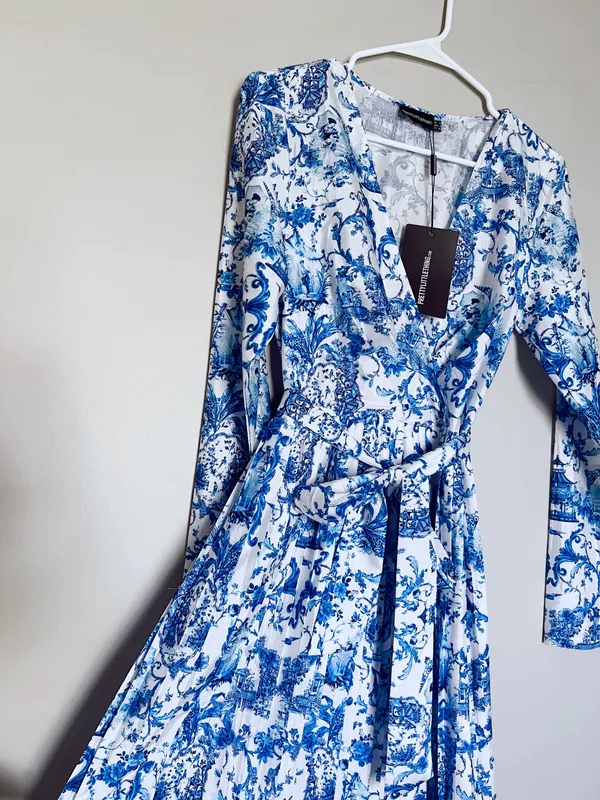 Pretty Little Thing Floral Midi Dress - Image 3