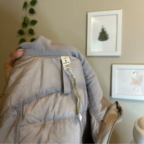 Lululemon Women's Light Gray Puffer Jacket 4 winter down quiet luxury preppy - Image 8